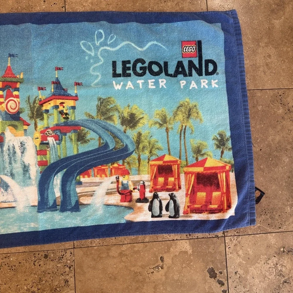 VTG Y2K Legoland Water Park Beach Towel Multicolor LEGO Slides Penguin 28x51 Kid